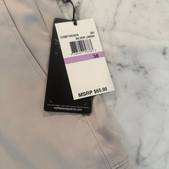 NWT Callaway Ceinture Active Khaki Shorts in Size 38 - Picture 3 of 15